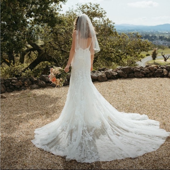 Dresses & Skirts - Enzoani Wedding Dress